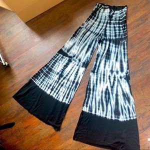 Hodges Collection tie dyed flared soft pants